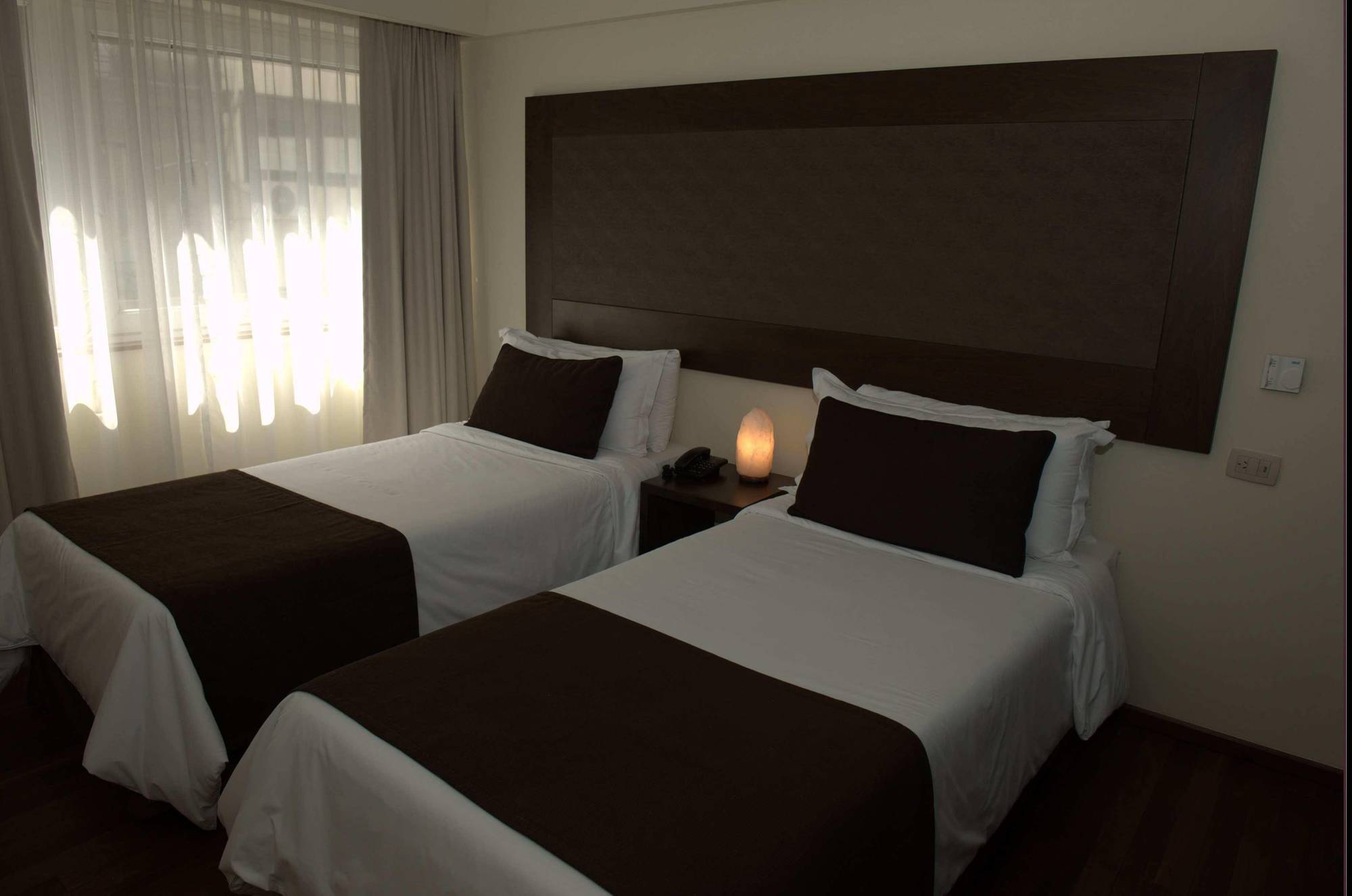 Park Royal 3*